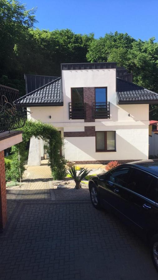 House In Lviv Villa Екстериор снимка