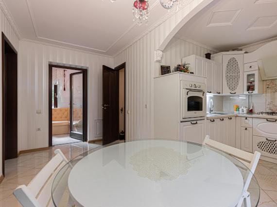 House In Lviv Villa Екстериор снимка