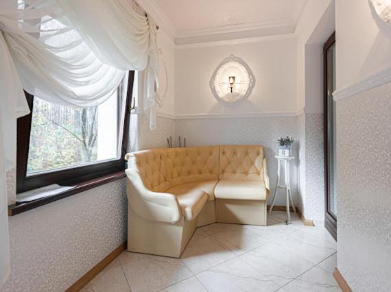 House In Lviv Villa Екстериор снимка